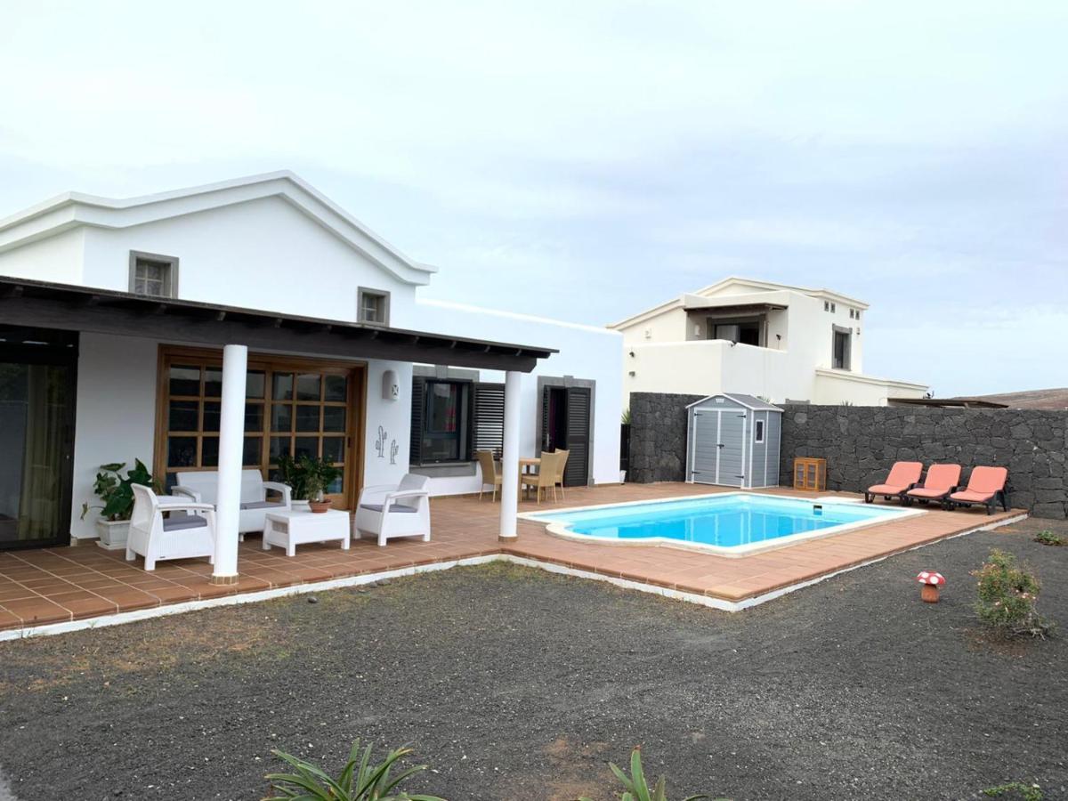 Villa Denise ไยซา ภายนอก รูปภาพ